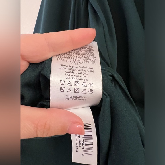 BCBGMAXAZRIA Shawl Collar Belted Top in Hunter Green, Size S - Picture 10 of 12